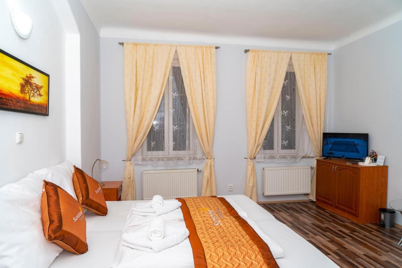 Sunshine Pension Karlovy Vary Kültér fotó
