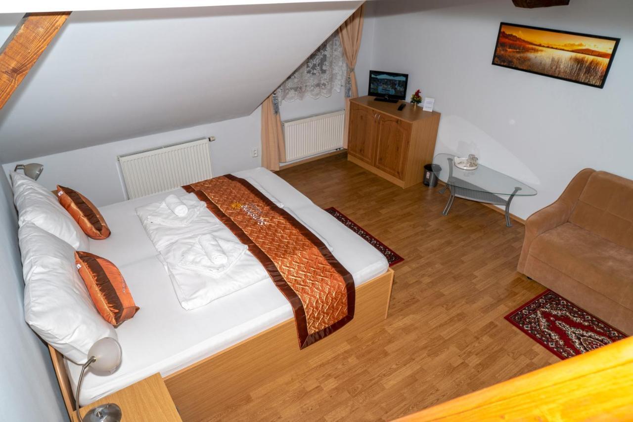 Sunshine Pension Karlovy Vary Kültér fotó